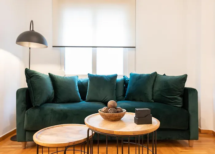Colourful & Modern Apartment
