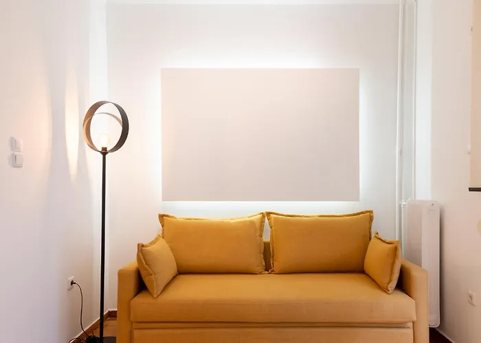 Colourful & Modern Apartment